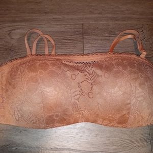 Bra M NWOT